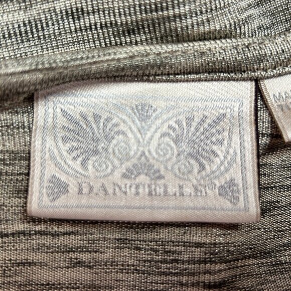 Dantelle Foil Print Step Hem Top in Coffee Copper - Size Large - Picture 4 of 6